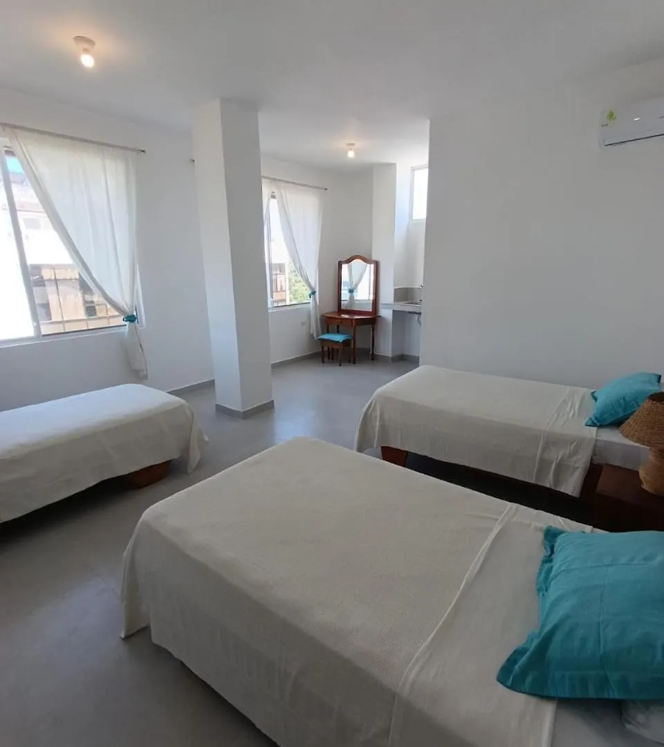 Gallardos Suits Puerto Ayora